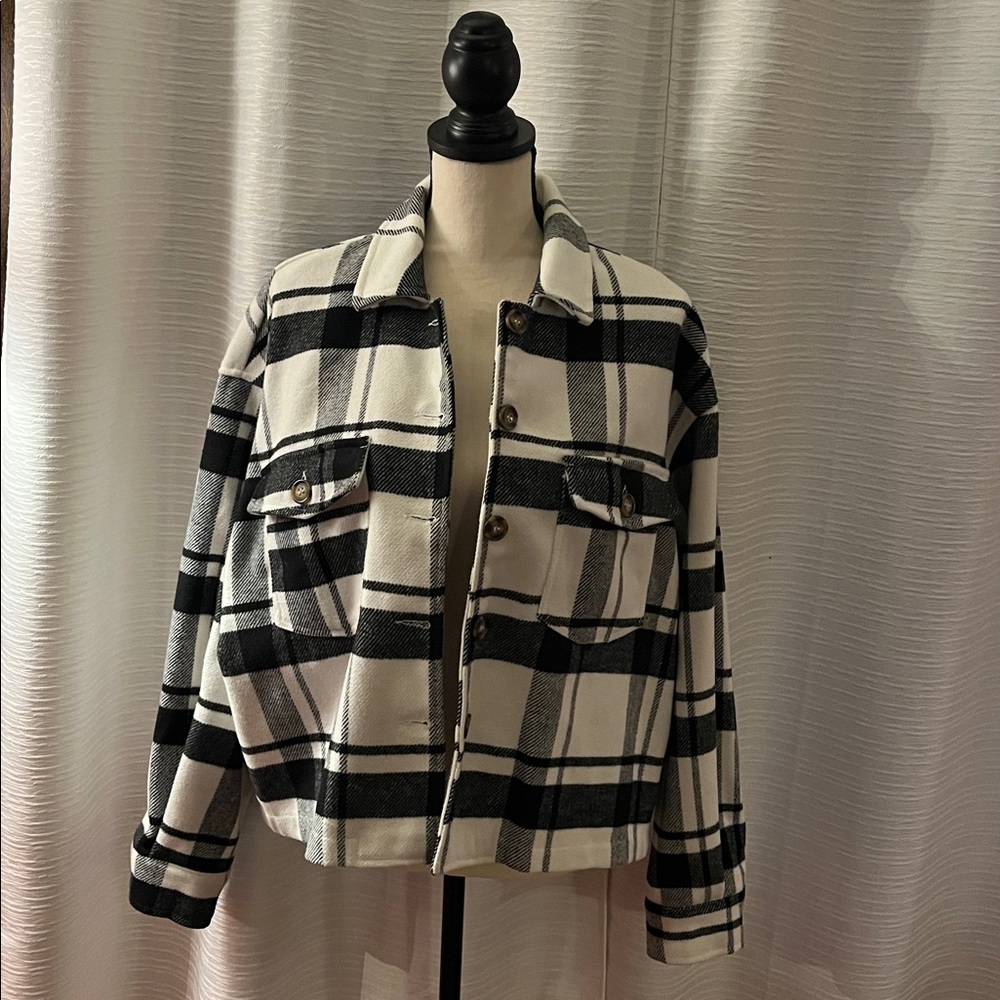 Love Tree Monochrome Plaid Jacket Worn Once!!